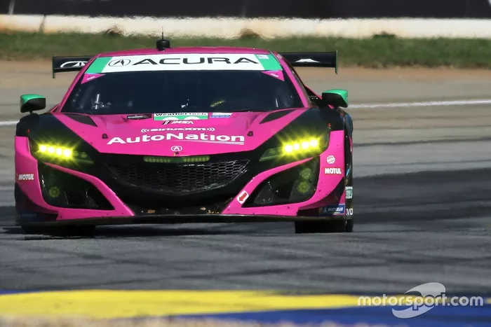 #86 Meyer Shank Racing w/Curb-Agajanian Acura NSX GT3, GTD: Mario Farnbacher, Matt McMurry, Shinya Michimi