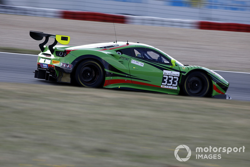 #333 Rinaldi Racing Ferrari 488 GT3: Rinat Salikhov, David Perel