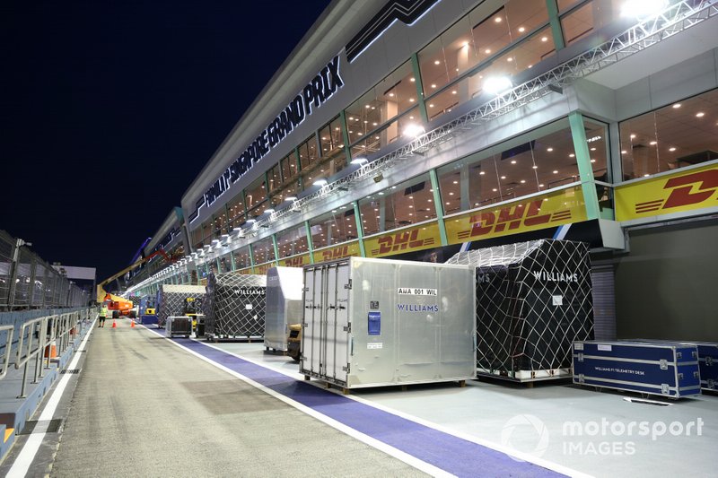 Casse Williams in pit lane