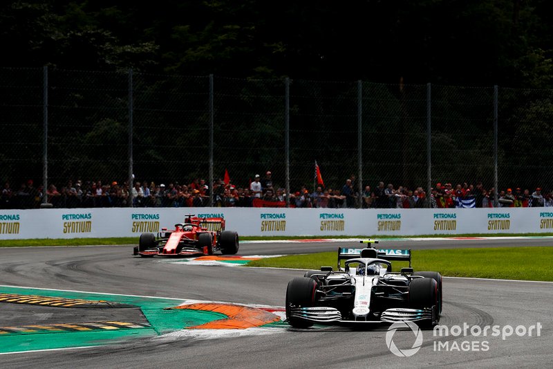 Valtteri Bottas, Mercedes AMG W10, Sebastian Vettel, Ferrari SF90