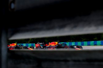 Max Verstappen, Red Bull Racing RB15, Pierre Gasly, Red Bull Racing RB15