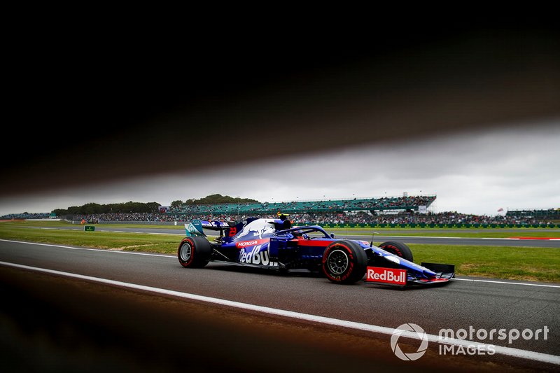 9: Alexander Albon, Toro Rosso STR14, 1'26.345