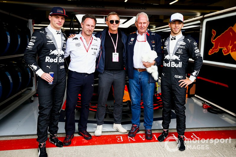 Max Verstappen, Red Bull Racing, Christian Horner, Director de Red Bull Racing, Daniel Craig, Actor, Helmut Markko, Consultor, Red Bull Racing y Pierre Gasly, Red Bull Racing