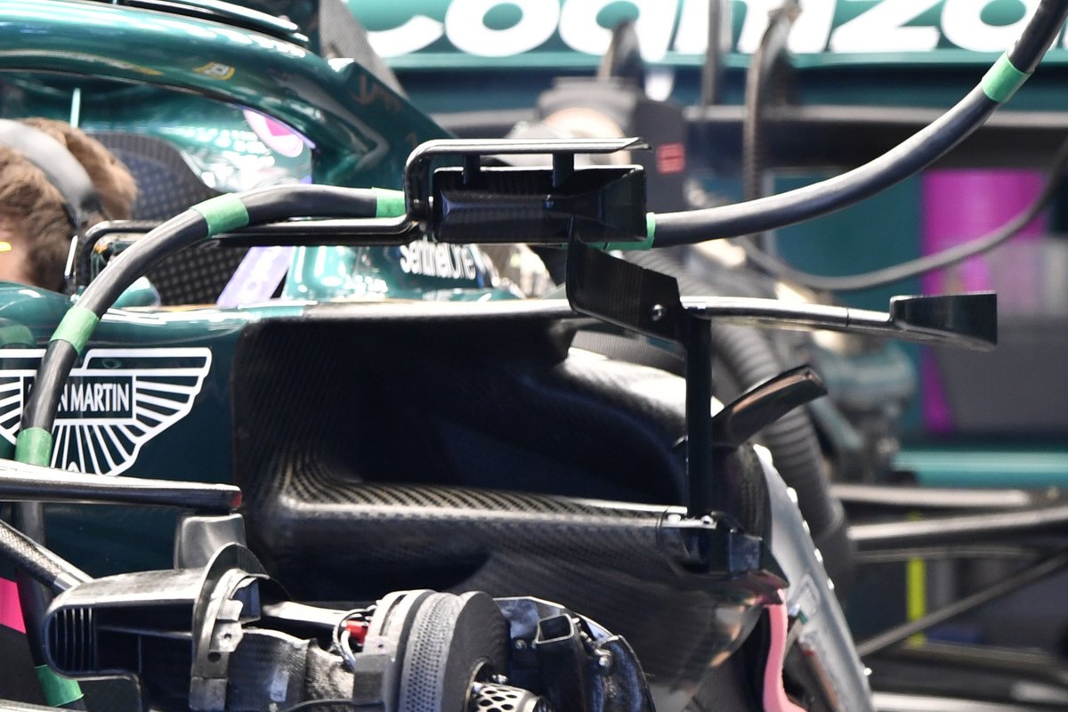 Actualización de los sidepods y el ala de los espejos laterales del Aston Martin AMR21