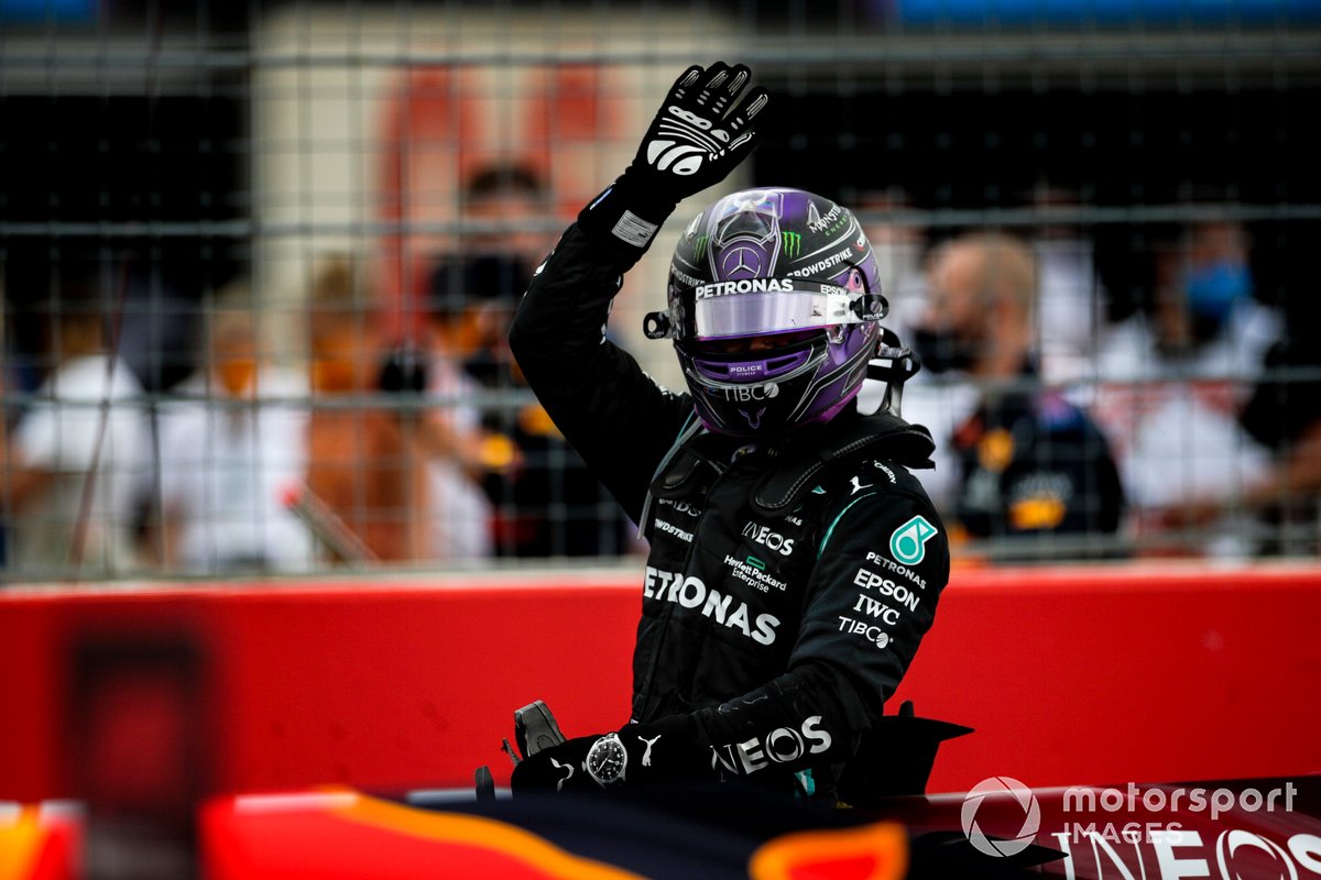 Lewis Hamilton, Mercedes, 2° classificato nel parco chiuso