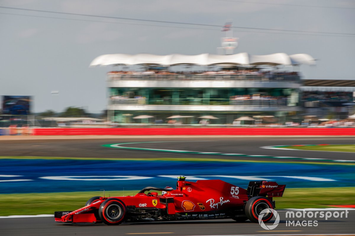 Carlos Sainz Jr., Ferrari SF21