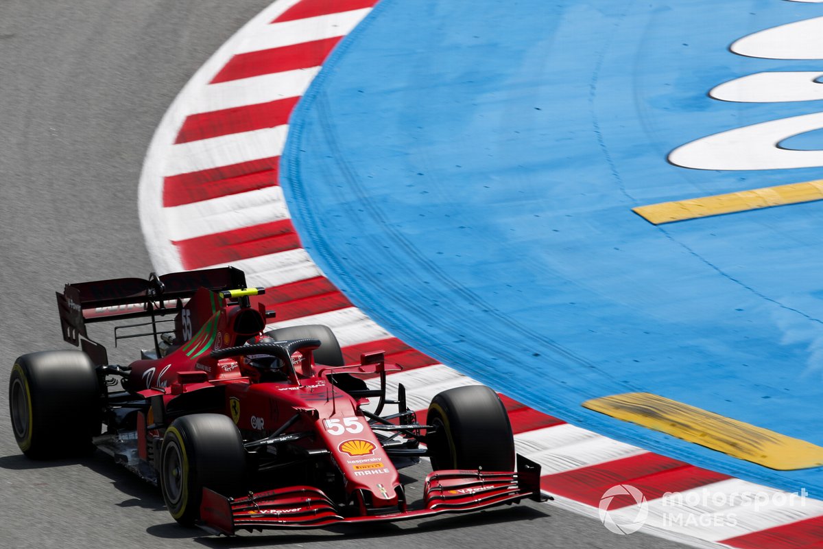 Carlos Sainz Jr., Ferrari SF21