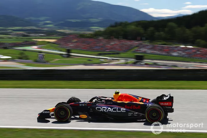 Sergio Pérez, Red Bull Racing RB18