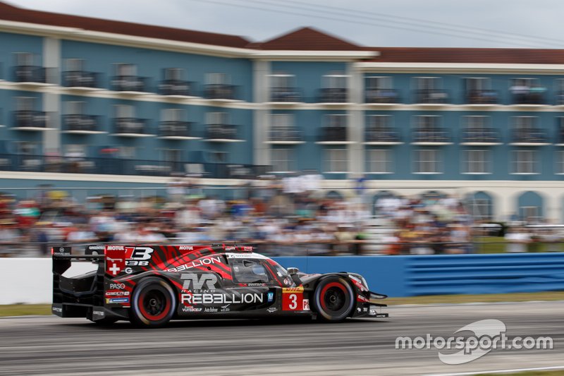 #3 Rebellion Racing Rebellion R-13: Nathanae?l Berthon, Gustavo Menezes, Thomas Laurent
