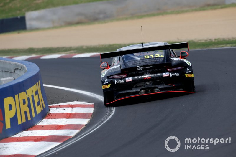 #912 EBM Porsche 911 GT3-R: Dirk Werner, Dennis Olsen, Matt Campbell