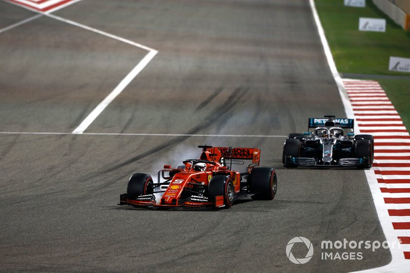 Sebastian Vettel, Ferrari SF90, Lewis Hamilton, Mercedes AMG F1 W10