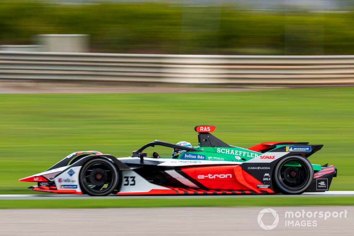 #33 - Rene Rast (Team:Abt-Audi, Antrieb: Audi)