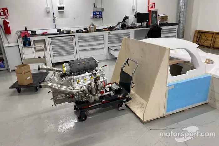 Glickenhaus 007 LMH il motore della Pipo Motors