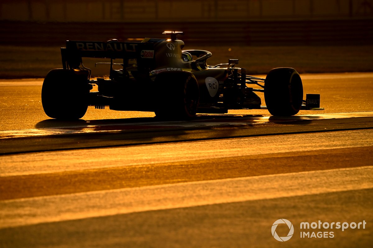 Guanyu Zhou, Renault F1 Team R.S.20
