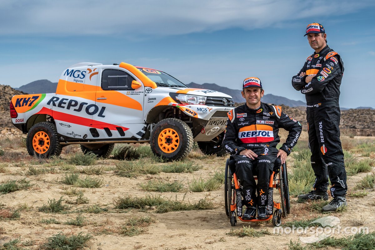 #327 Repsol Rally Team: Isidre Esteve, Txema Villalobos