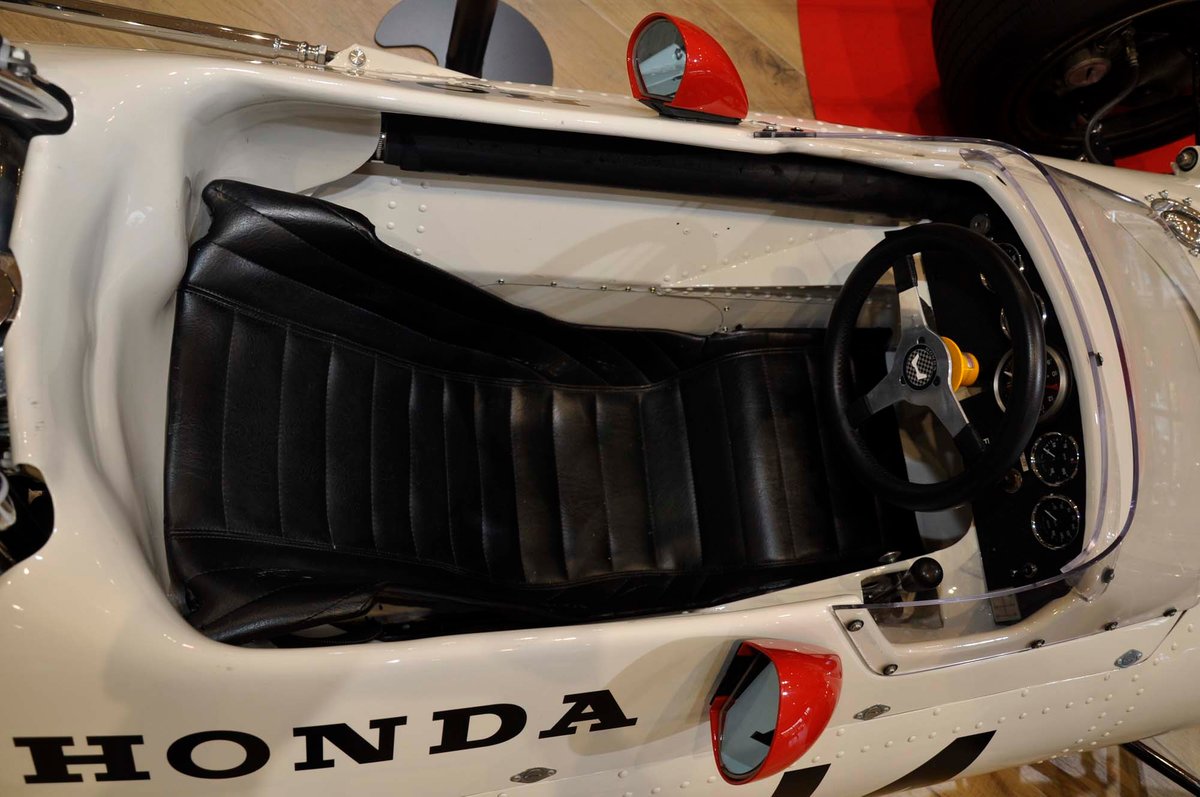 Honda RA300