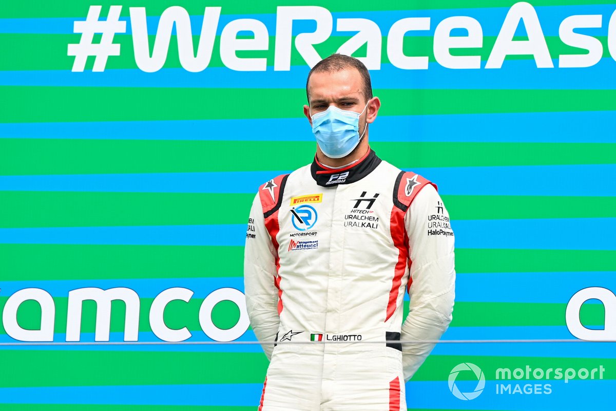 El ganador Luca Ghiotto, Hitech Grand Prix