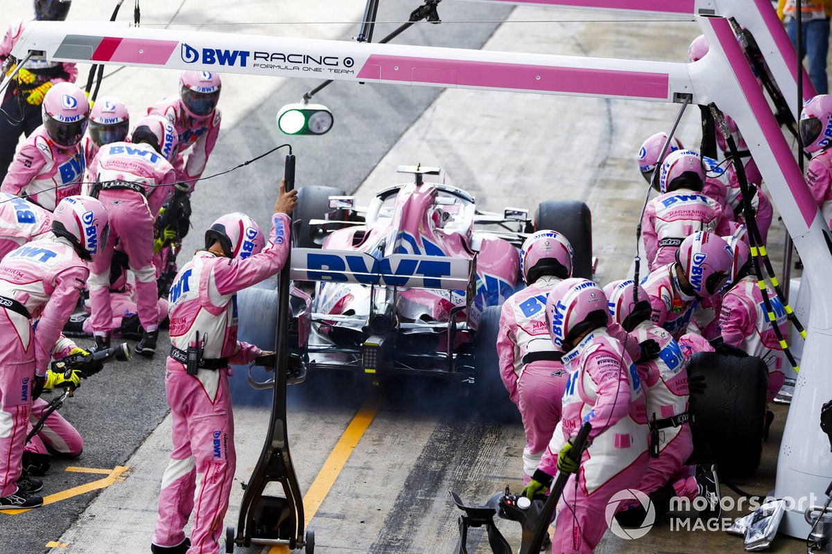 Lance Stroll, Racing Point RP20, sale de pit stop