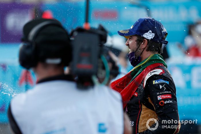 Podio: Antonio Felix da Costa, DS Techeetah celebra