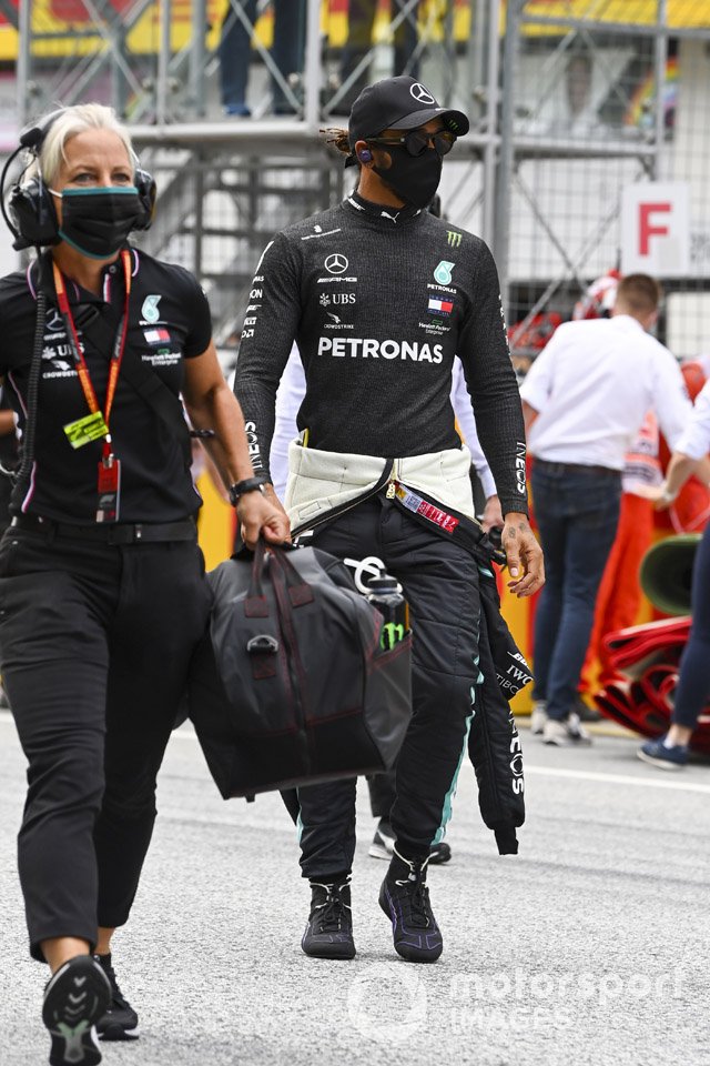 Lewis Hamilton, Mercedes-AMG Petronas F1 on the grid