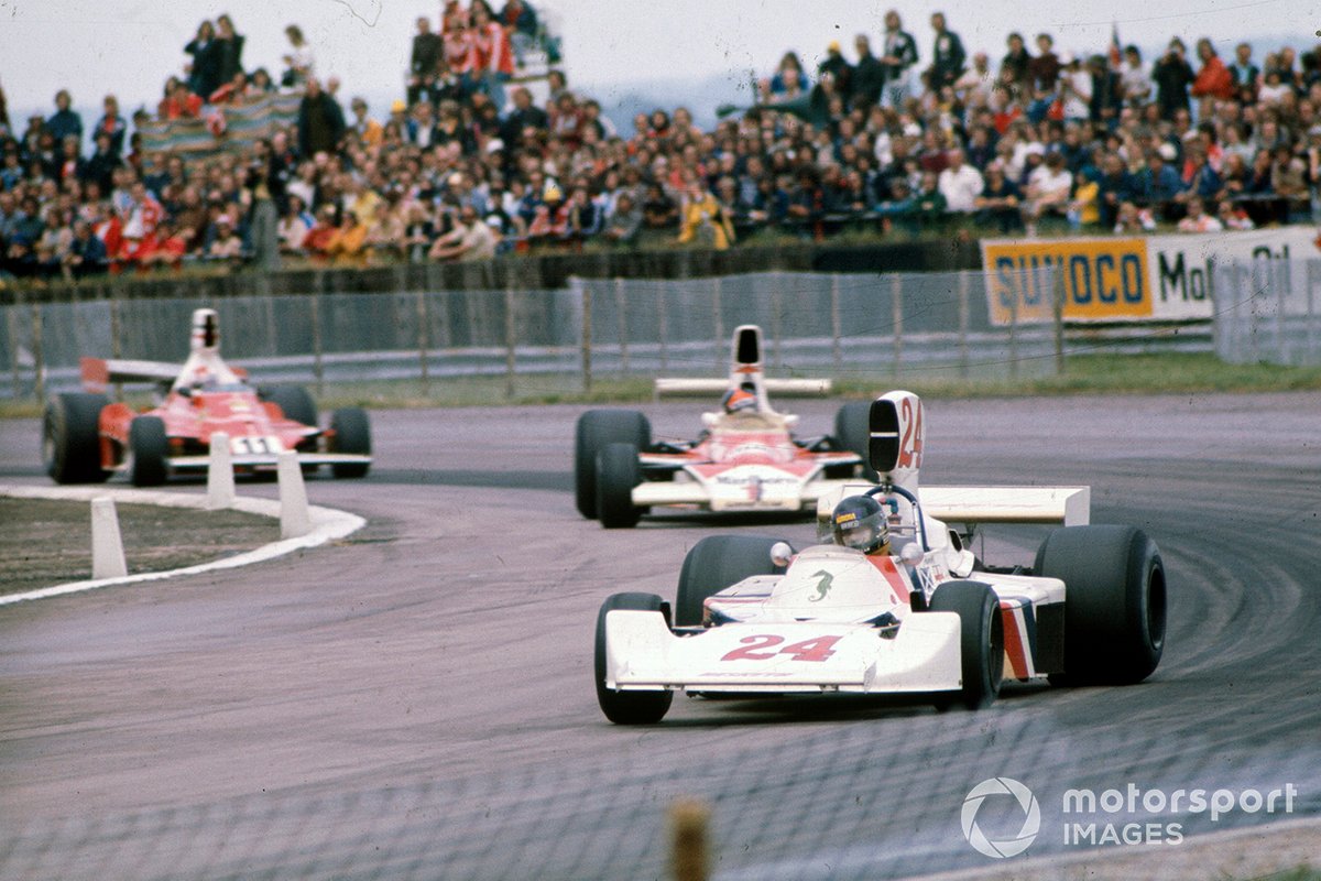 James Hunt, Hesketh Ford 308, Emerson Fittipaldi, McLaren M23, Clay Regazzoni, Ferrari 312T
