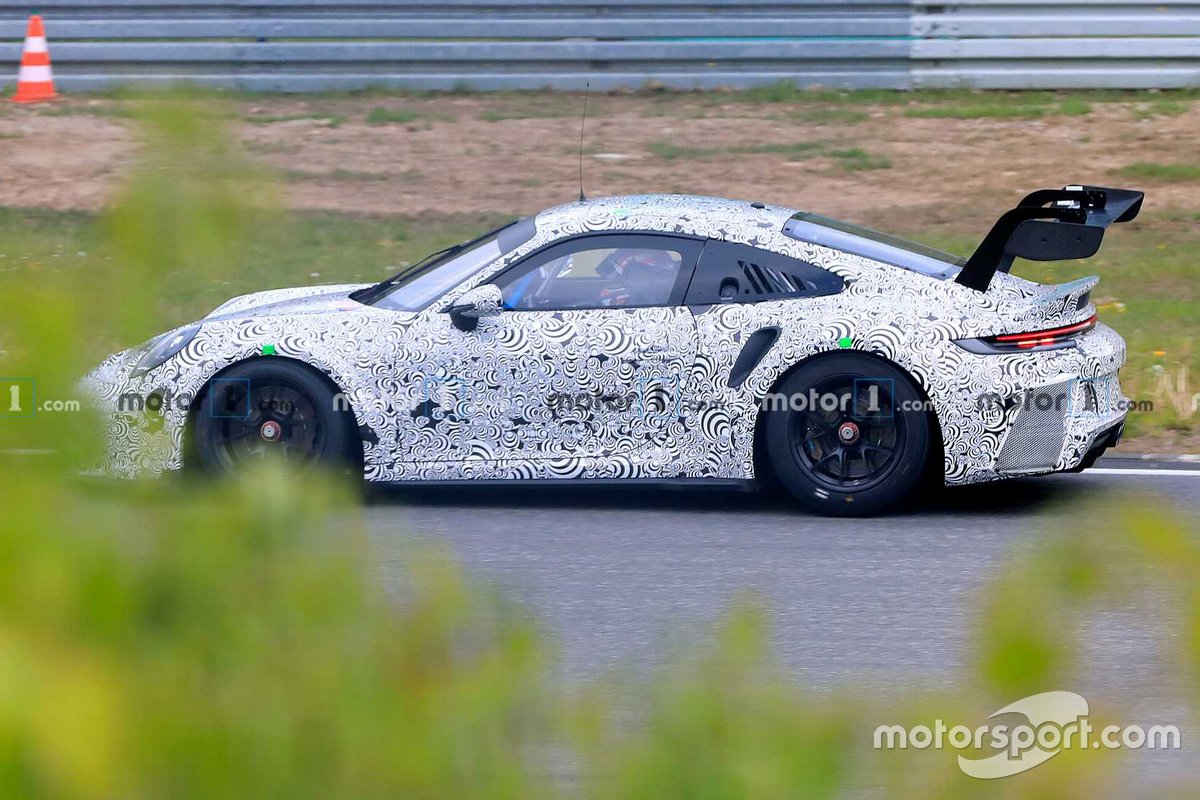 Шпионский снимок Porsche 911 GT3 Cup