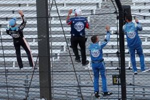 Yarış galibi Kevin Harvick, Stewart-Haas Racing, Ford Mustang Busch Light Patriotic