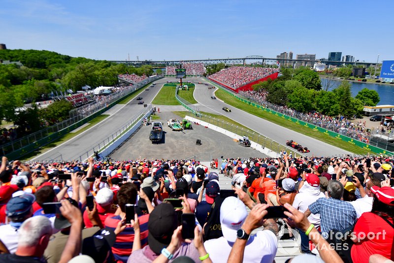 Pierre Gasly, Red Bull Racing RB15, Nico Hulkenberg, Renault R.S. 19