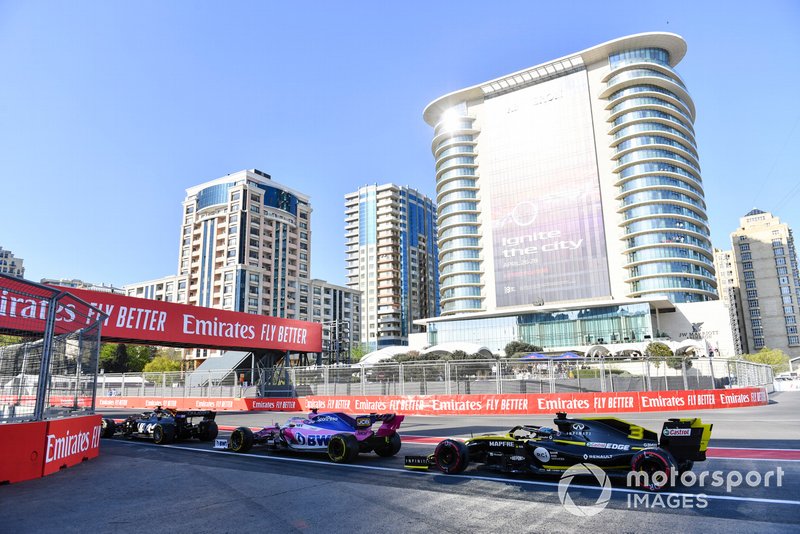Kevin Magnussen, Haas F1 Team VF-19, Sergio Perez, Racing Point RP19, Daniel Ricciardo, Renault R.S.19