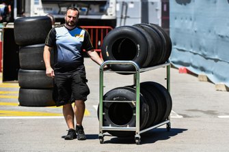 Pirelli test tyres in the pits