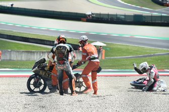 La chute de Romano Fenati, Team O, et Andrea Migno, Bester Capital Dubai