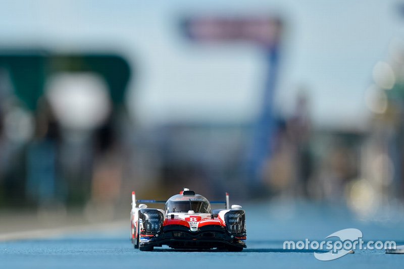 #8 Toyota Gazoo Racing Toyota TS050 diecast car