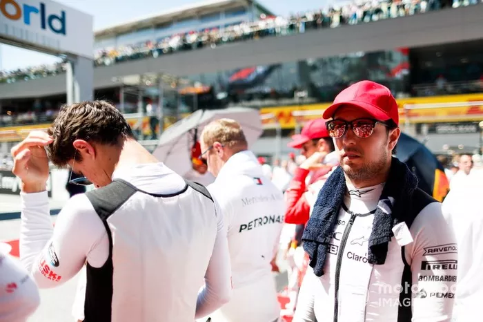17 - Sergio Perez