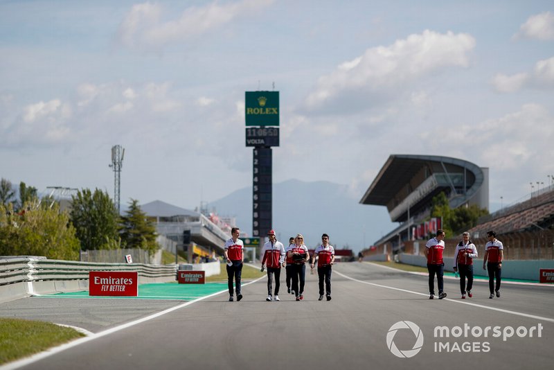 Antonio Giovinazzi, Alfa Romeo Racing walks the track