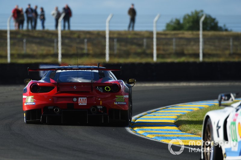 #70 MR Racing Ferrari 488 GTE: Motoaki Ishikawa, Olivier Beretta, Eddie Cheever III