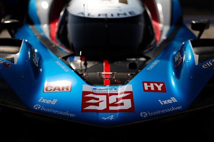 #35 Alpine Endurance Team Alpine A424: Paul-Loup Chatin, Ferdinand Habsburg, Charles Milesi