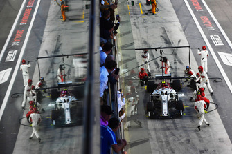 Charles Leclerc, Sauber C37 au stand