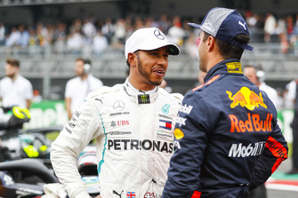 Lewis Hamilton, Mercedes AMG F1, Pole Daniel Ricciardo, Red Bull Racing