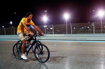 Carlos Sainz Jr., Renault Sport F1 Team, pist yürüyüşü
