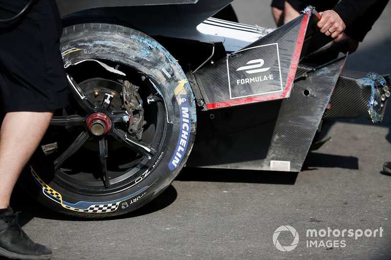 Damage to the Dragon car