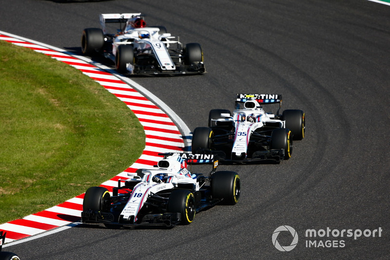 Lance Stroll, Williams FW41, Sergey Sirotkin, Williams FW41, y Marcus Ericsson, Sauber C37