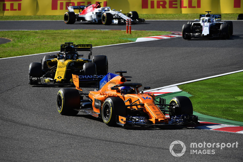 Fernando Alonso, McLaren MCL33, Nico Hulkenberg, Renault Sport F1 Team R.S. 18 y Lance Stroll, Williams FW41