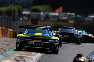 #96 Rutronik Racing Porsche 911 GT3 R (992): Sven Müller, Patric Niederhauser, Alessio Picariello