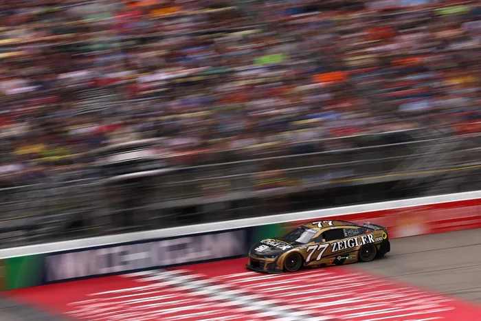 Carson Hocevar, Spire Motorsports Chevrolet