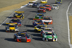 Start: #44 Audi Sport Team Magnus Audi R8: Pierre Kaffer, Kelvin van der Linde, Markus Winkelhock, #29 Land-Motorsport Audi R8: Connor de Phillippi, Christopher Mies, Christopher Haase lead