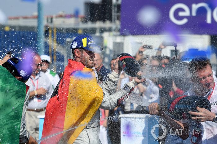 Jean-Eric Vergne, Techeetah, gana la carrera