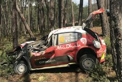 L'auto di Kris Meeke, Paul Nagle, Citroën C3 WRC, Citroën World Rally Team, dopo l'incidente