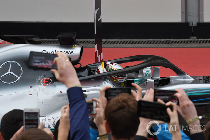 Race winner Lewis Hamilton, Mercedes-AMG F1 W09 EQ Power and camera phones in parc ferme