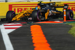 Carlos Sainz Jr., Renault Sport F1 Team RS17