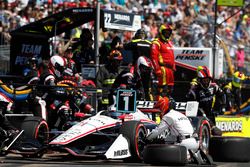 Josef Newgarden, Team Penske Chevrolet au stand